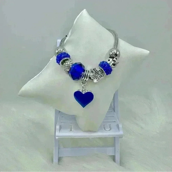 Sparkly Blue Heart Beaded Charm Bracelet - Picture 3 of 4